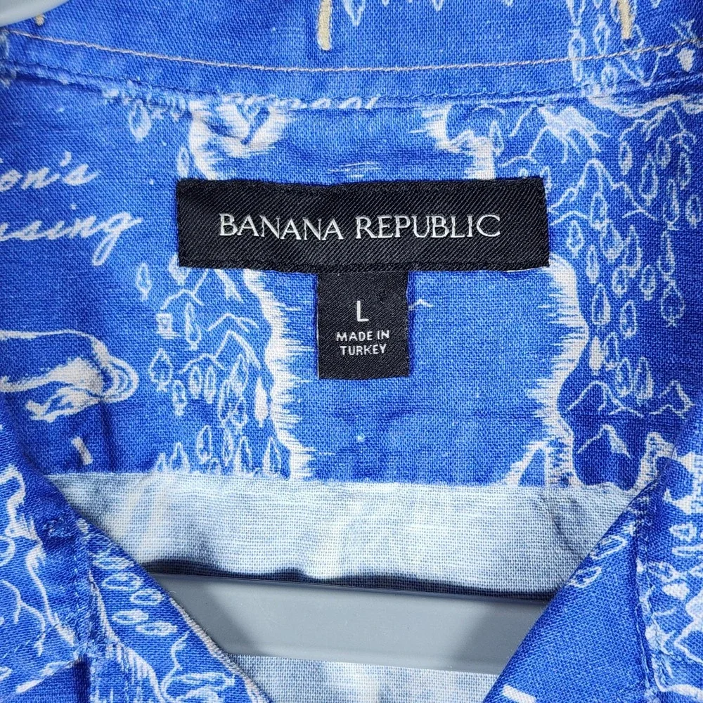 Banana Republic Button Up Shirt Mens L Blue Map Print Linen Blend Excellent
